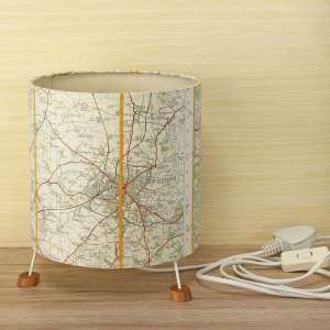 Lamp on 3 feet